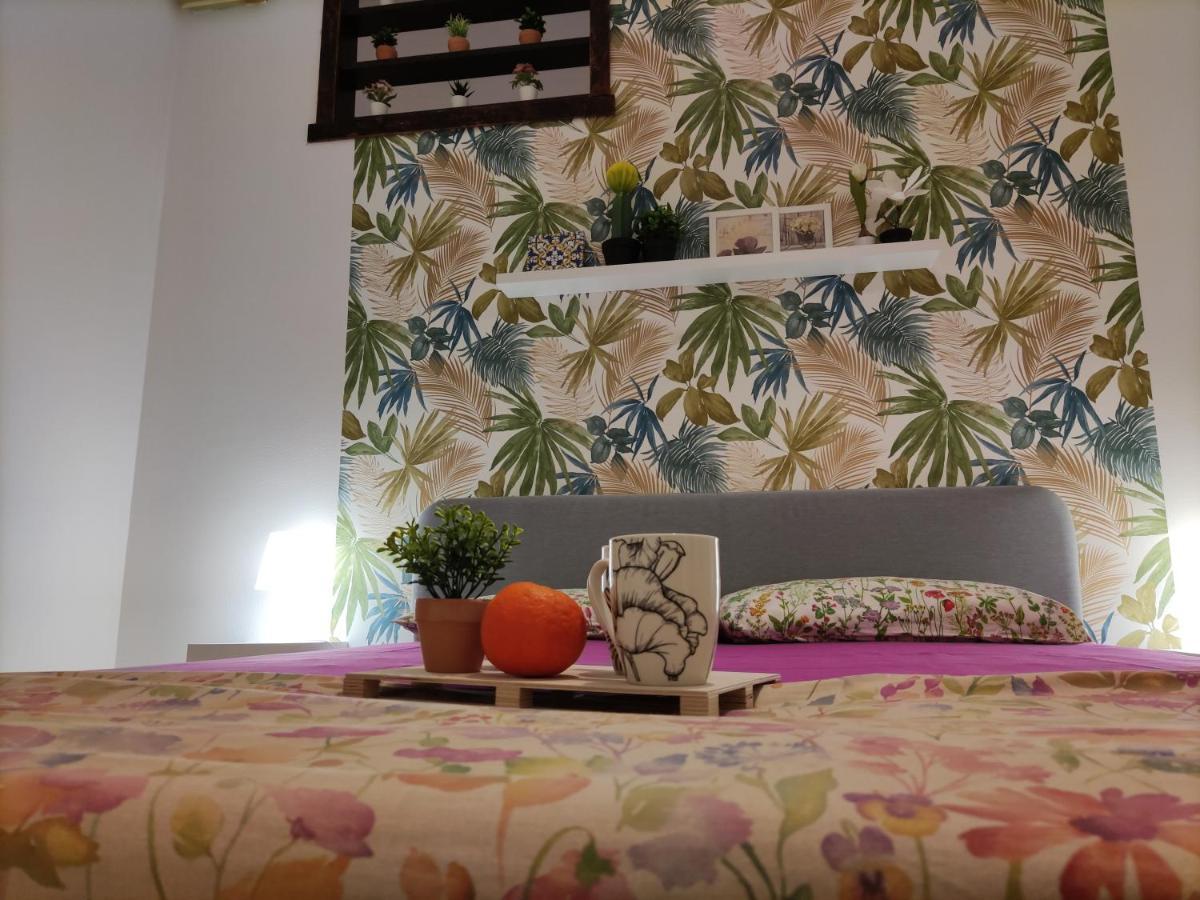 Appartement La Dimora Fiorita à Catane Extérieur photo