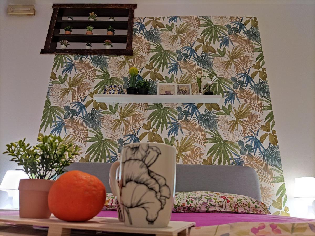 Appartement La Dimora Fiorita à Catane Extérieur photo