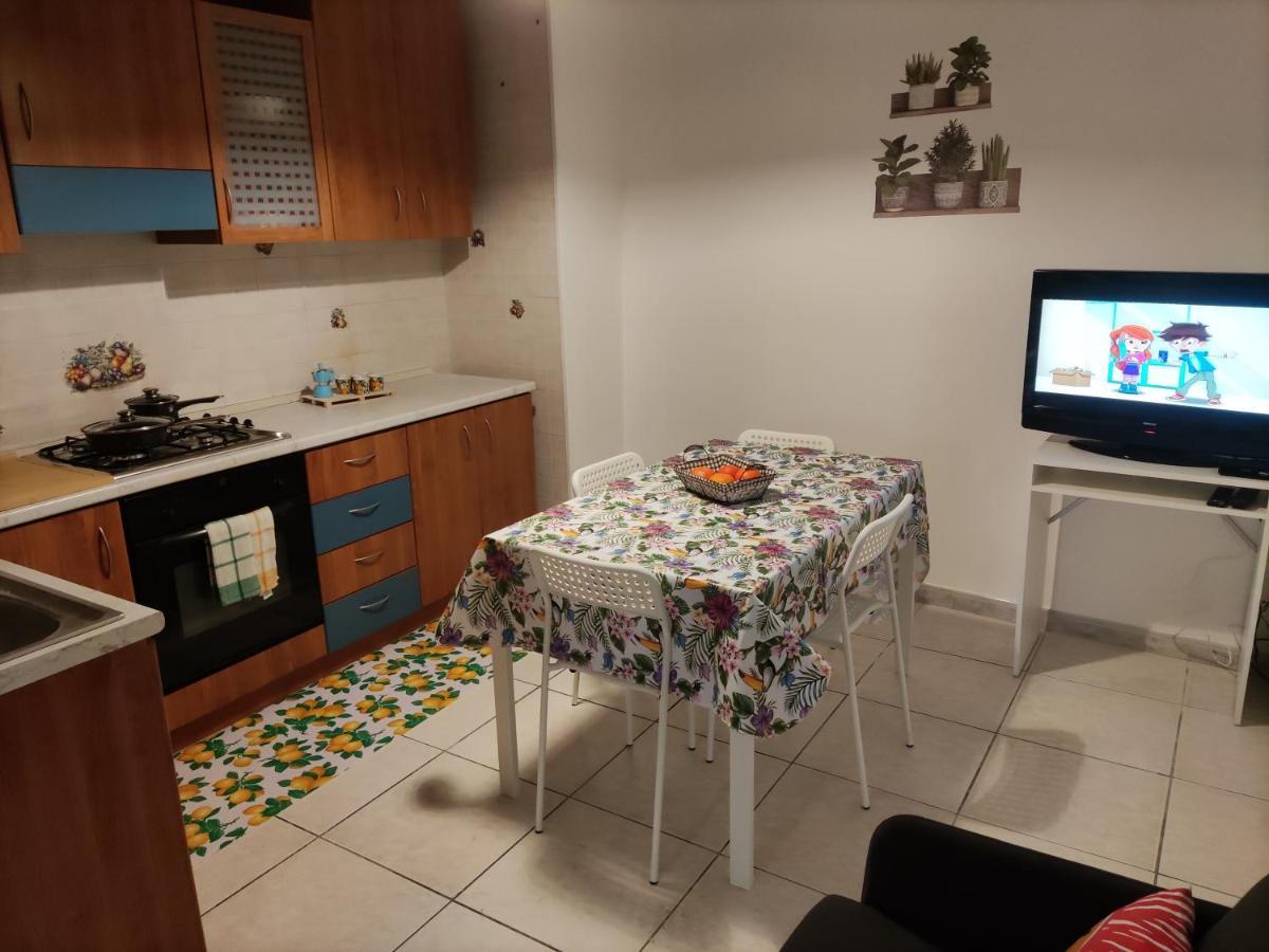 Appartement La Dimora Fiorita à Catane Extérieur photo